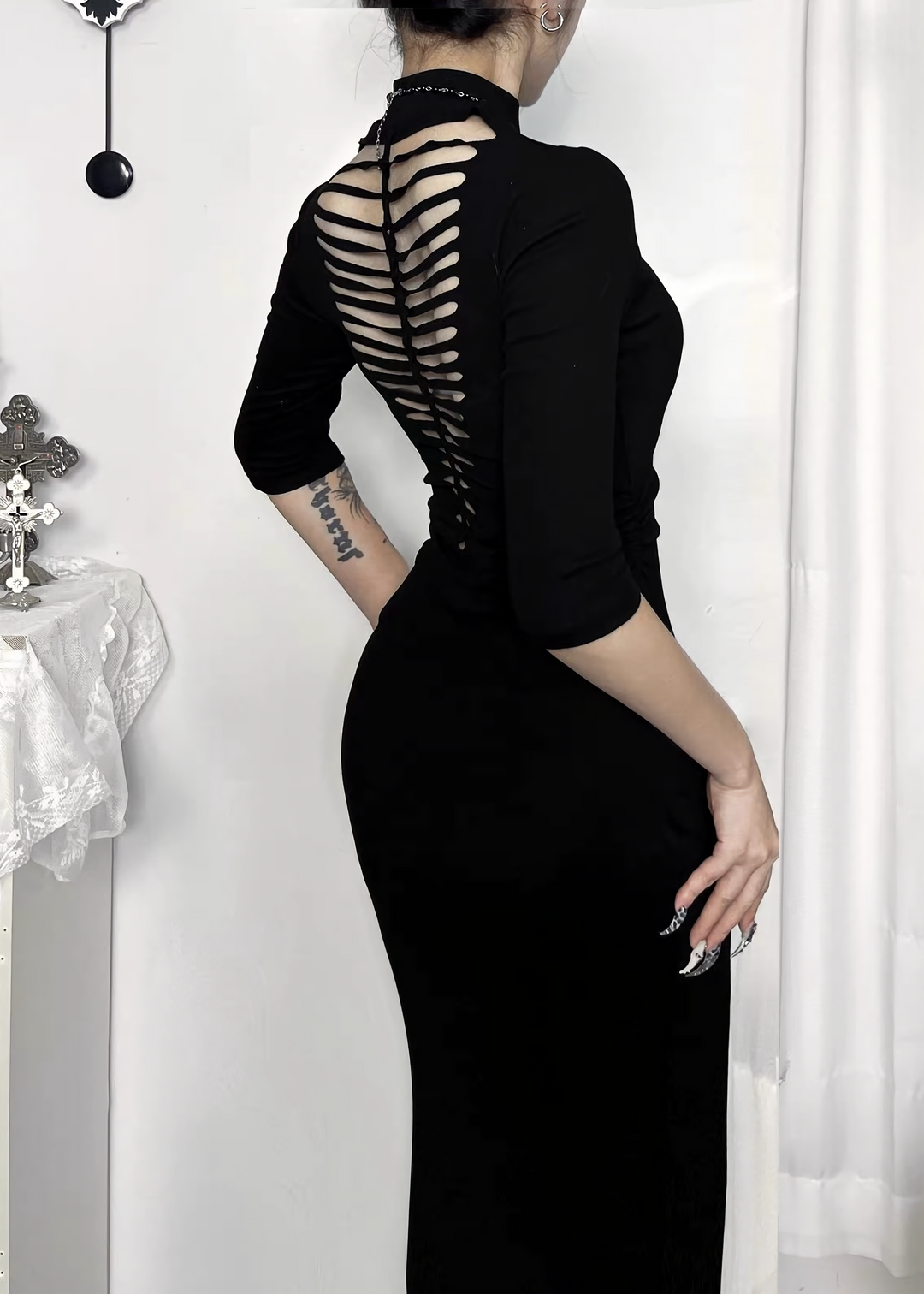 GOTHIC CUTOUT LACE-UP LONG ONEPIECE / LG1698