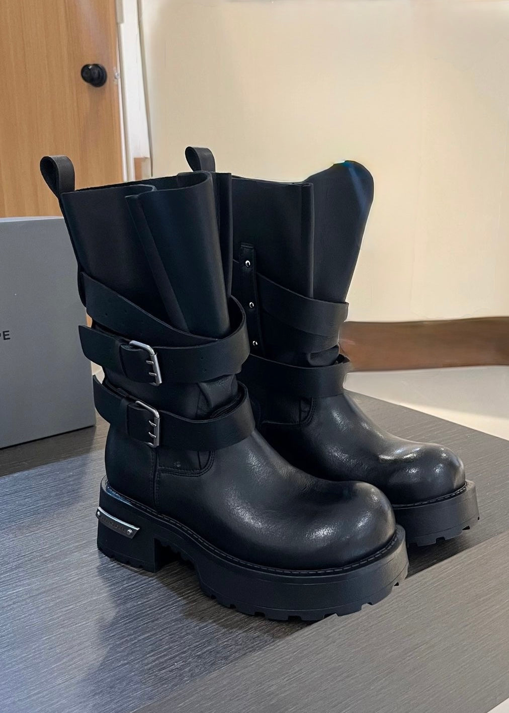 Buckle Strap Boots  / v1153