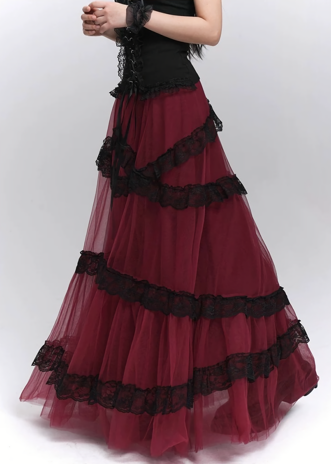 Gothic Lace Tiered Tulle Skirt / lg1354