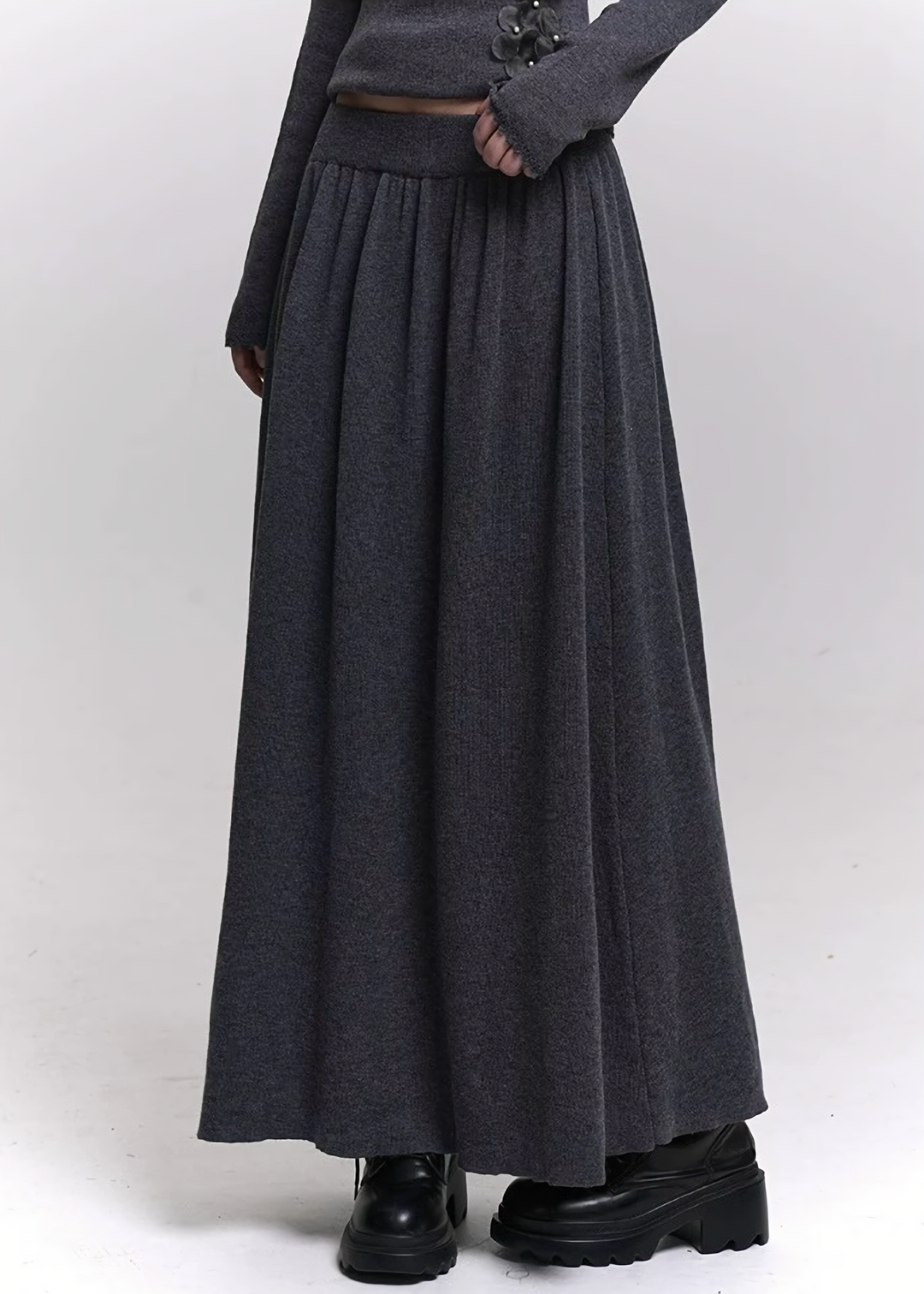 OFF-SHOULDER PETAL-APPLIQUÉ LONG ONE-PIECE / LG1459