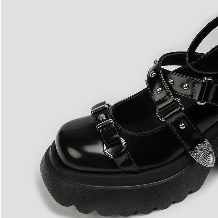 Gothic Strap Platform Shoes / v1135