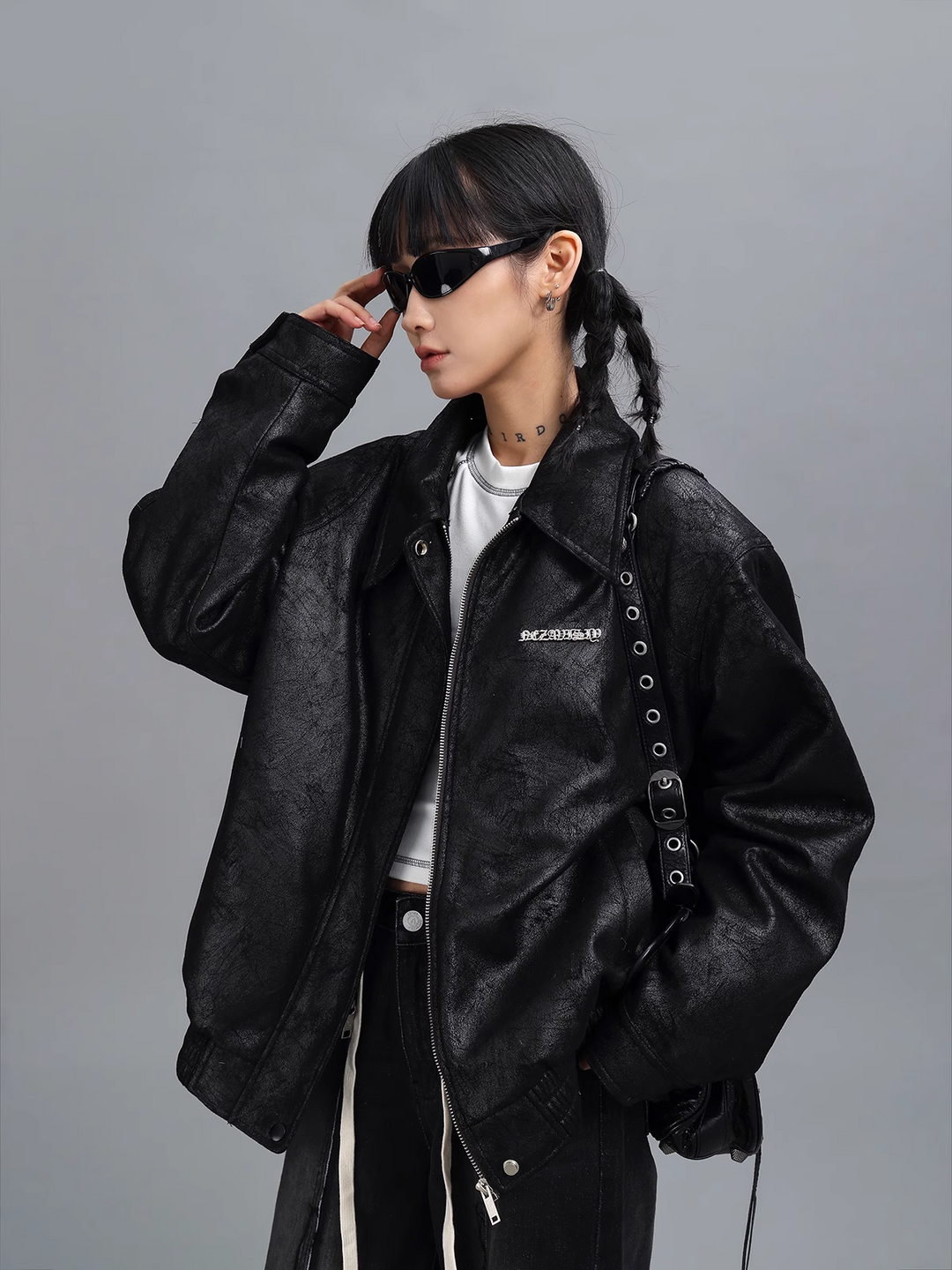 crack black padded short jacket / AS1113