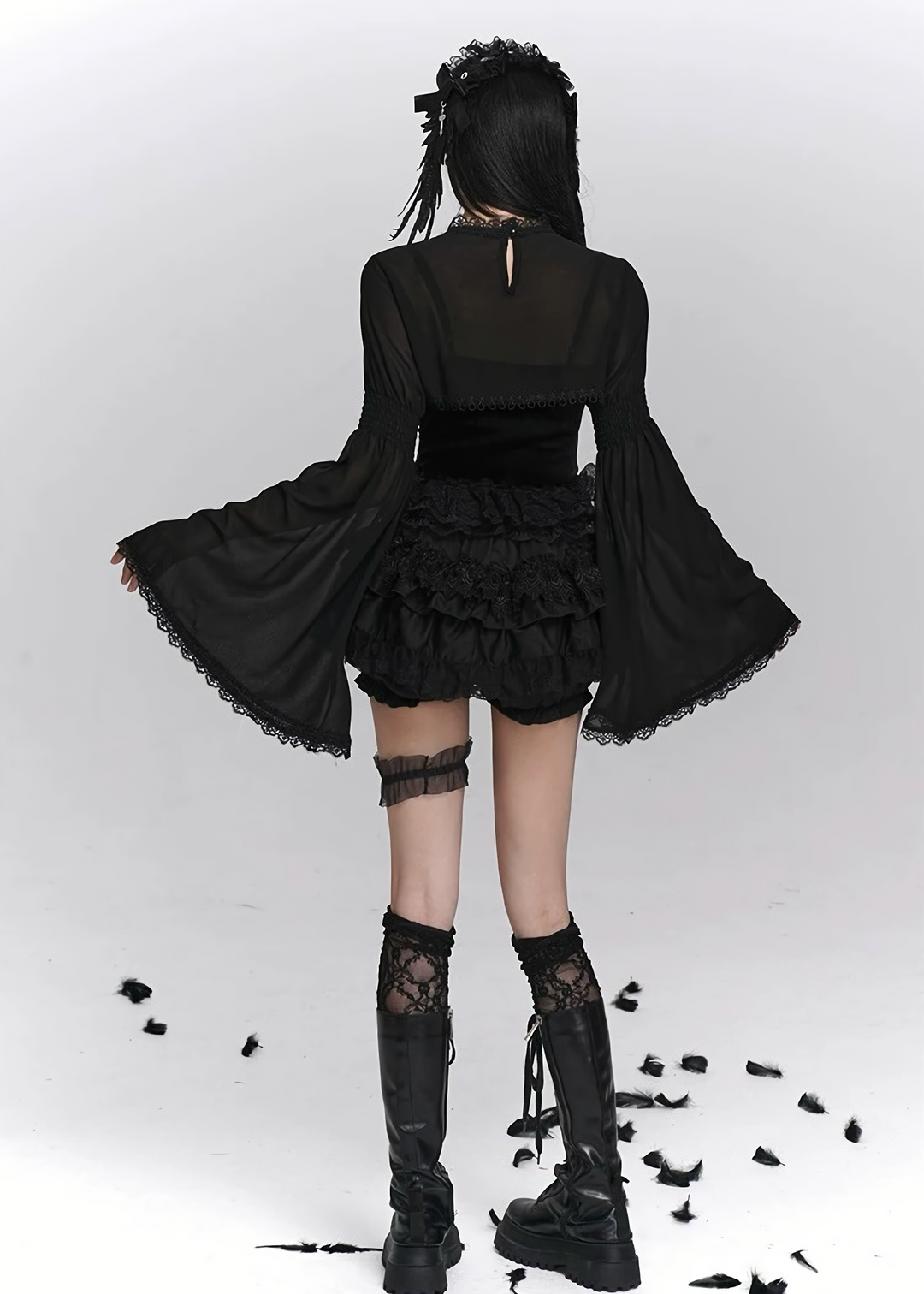 Gothic Lace Camisole & Frill Skirt Set + Flare Sleeve Cardigan / LG1404