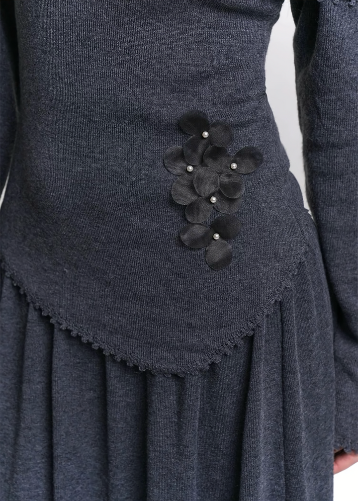 OFF-SHOULDER PETAL-APPLIQUÉ LONG ONE-PIECE / LG1459