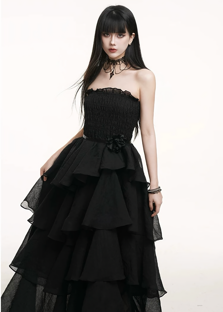 Shirred tiered dress / lg1255_e4r