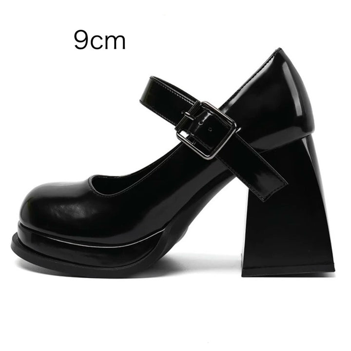 Glossy Strap Heel Pumps / V1137