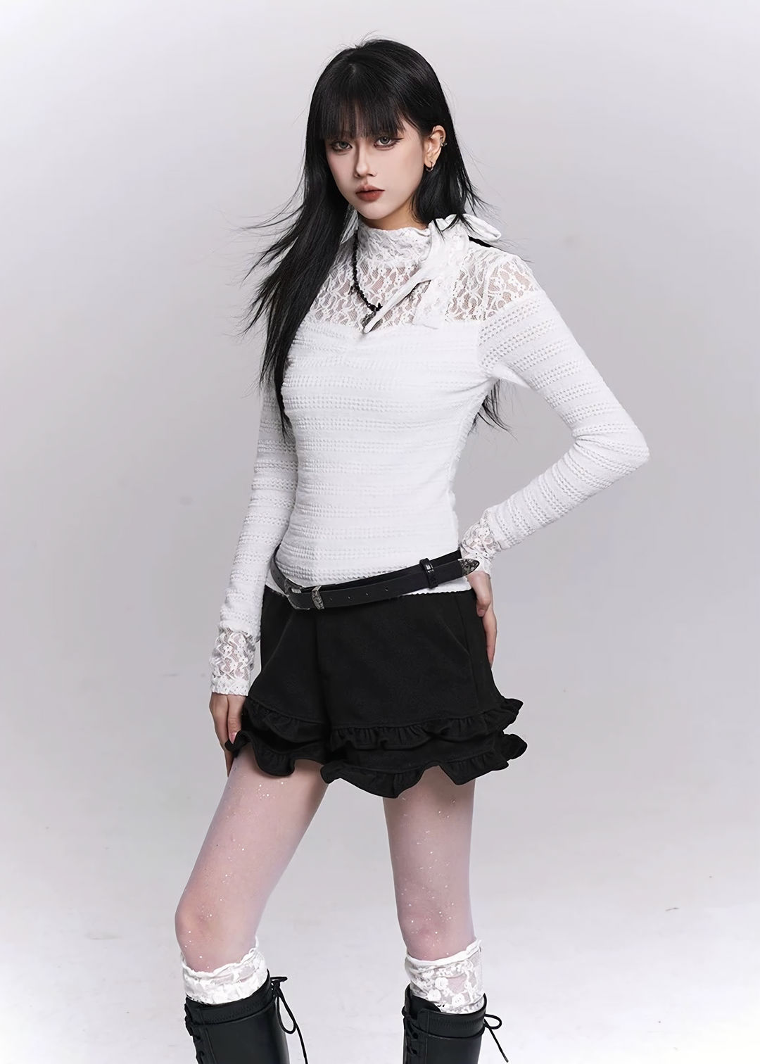 Lace High-Neck Slim Fit Top / LG1508