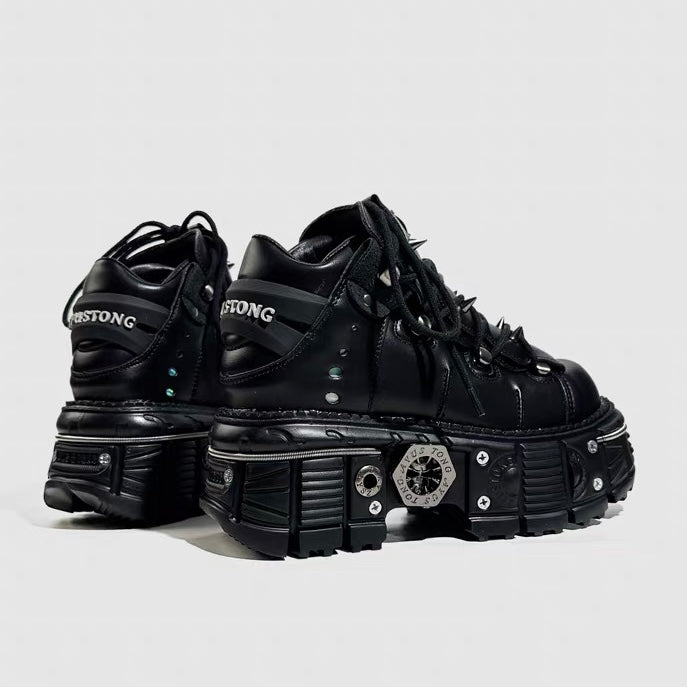 GOTHIC STUDDED PLATFORM SHOES / V1186