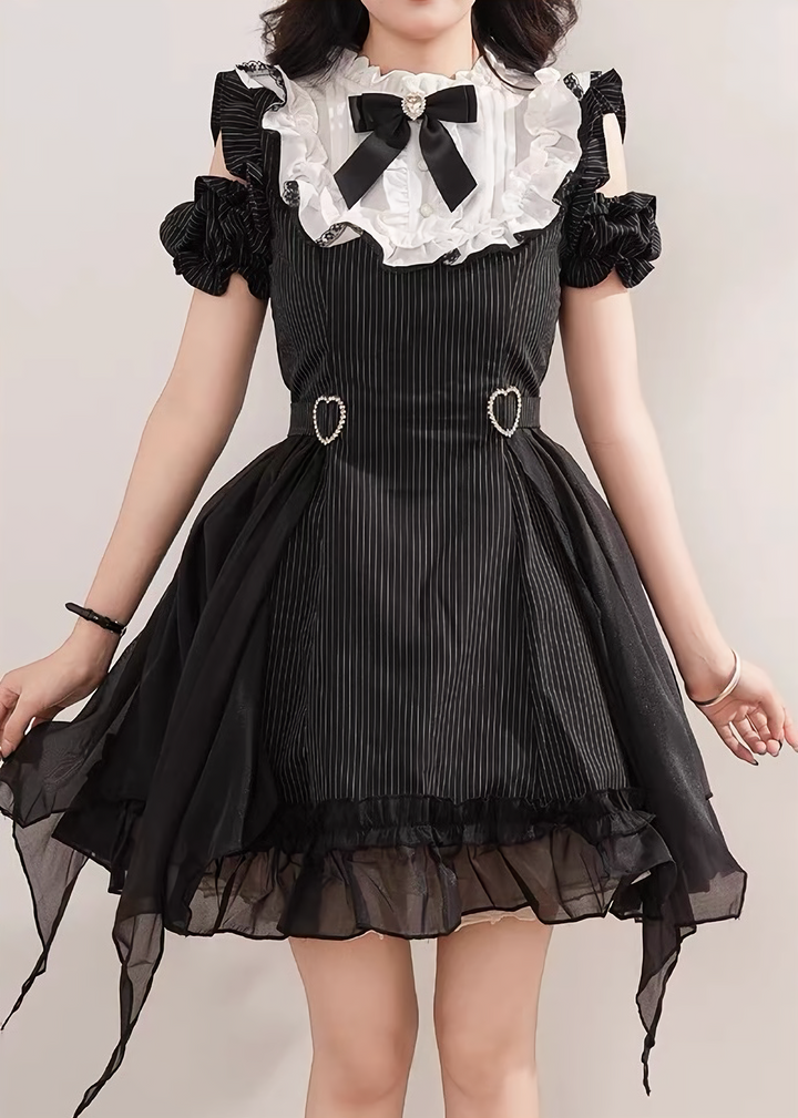 GOTHIC HEART BUCKLE STRIPE DRESS / LG1625
