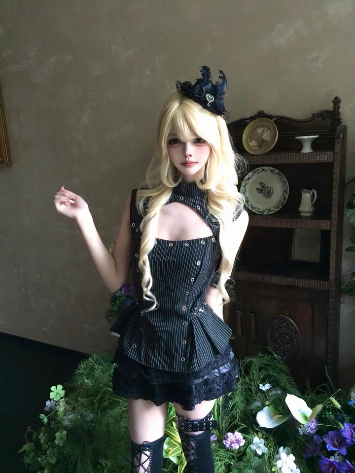 GOTHIC STRIPE CUTOUT TOP &amp; LACE MINI SKIRT / LG1668