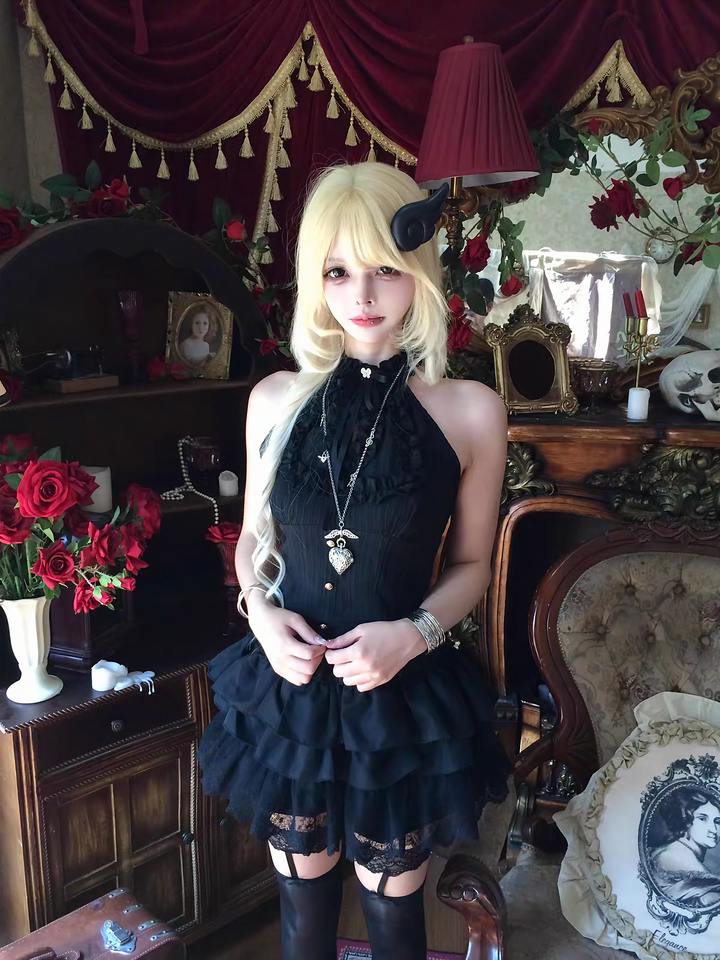 GOTHIC TIERED LACE MINI SKIRT / LG1598