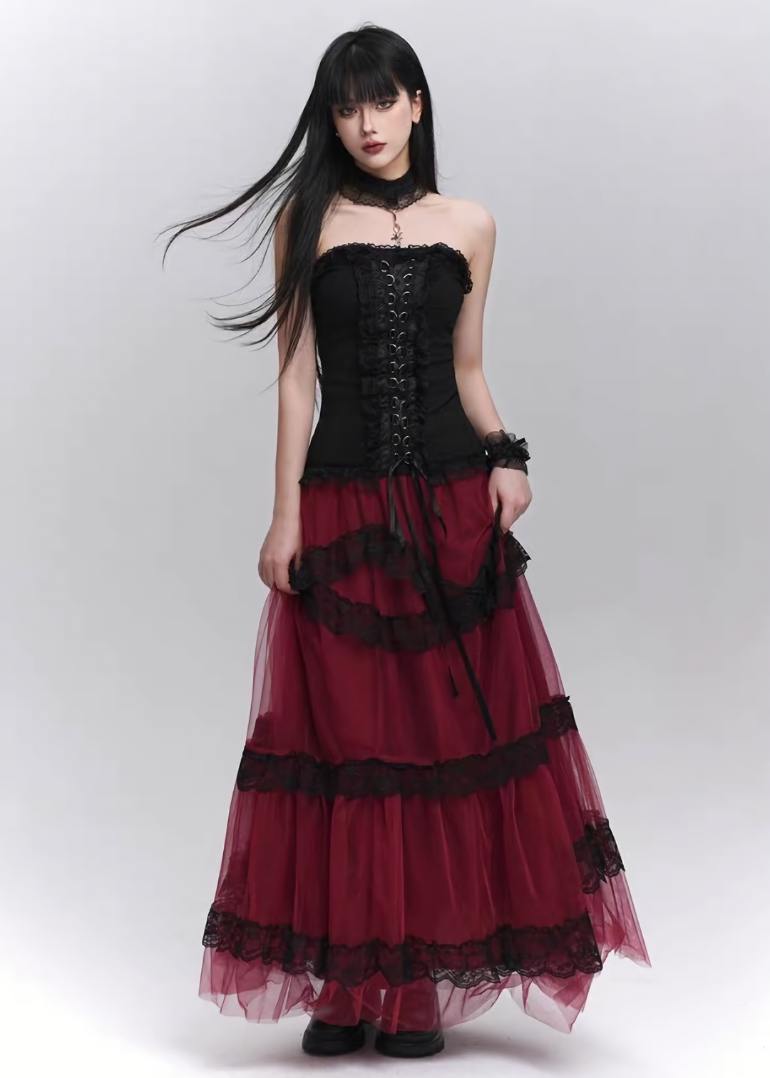 Gothic Lace Tiered Tulle Skirt / lg1354