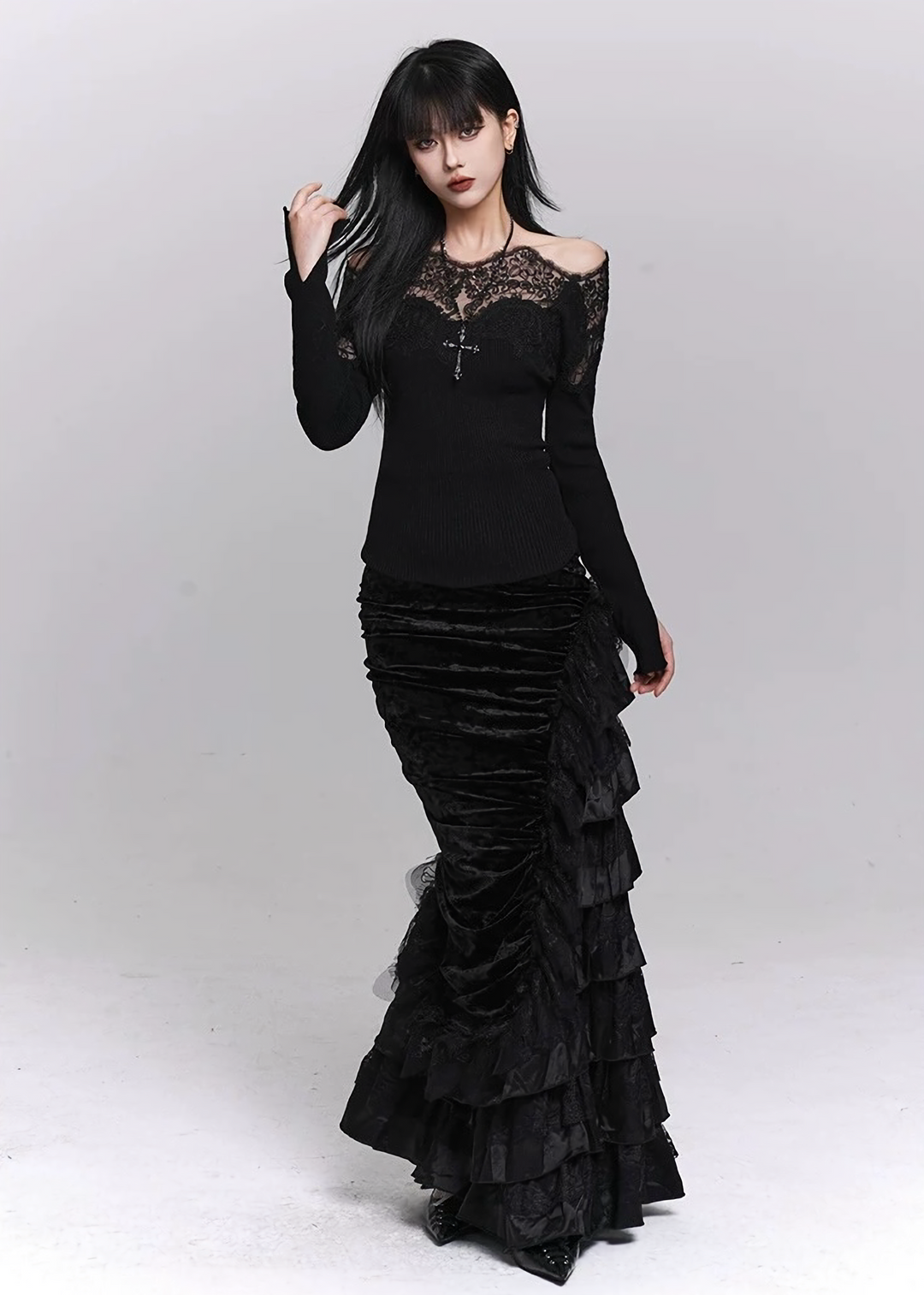 SHADOW LACE OFF-SHOULDER KNIT TOP / LG1487