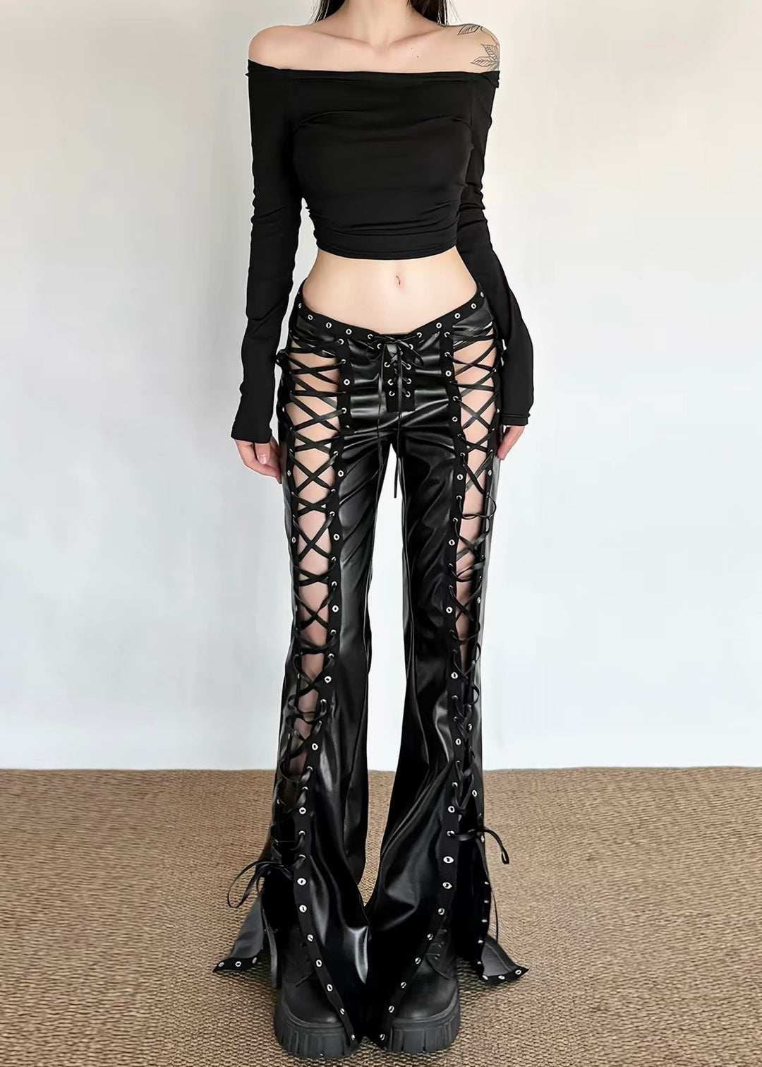 DARK LACE-UP FLARE PANTS / LG1656