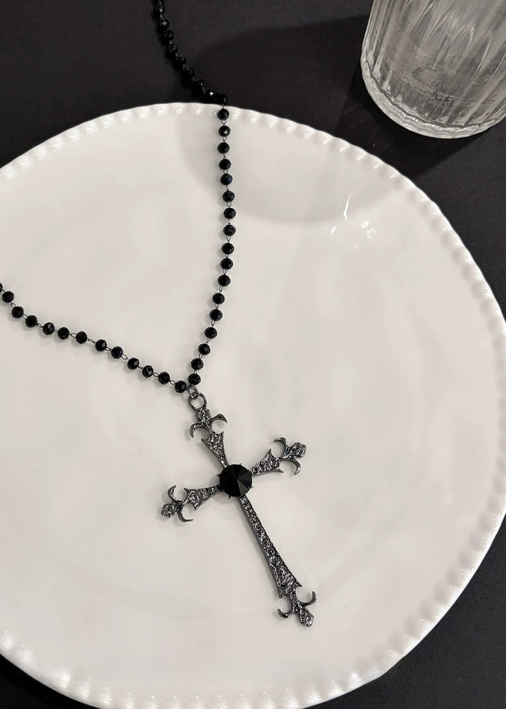 BLACK GOTHIC CROSS NECKLACE / A1141