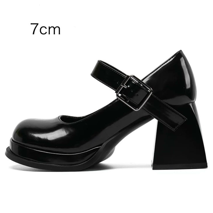 Glossy Strap Heel Pumps / V1137
