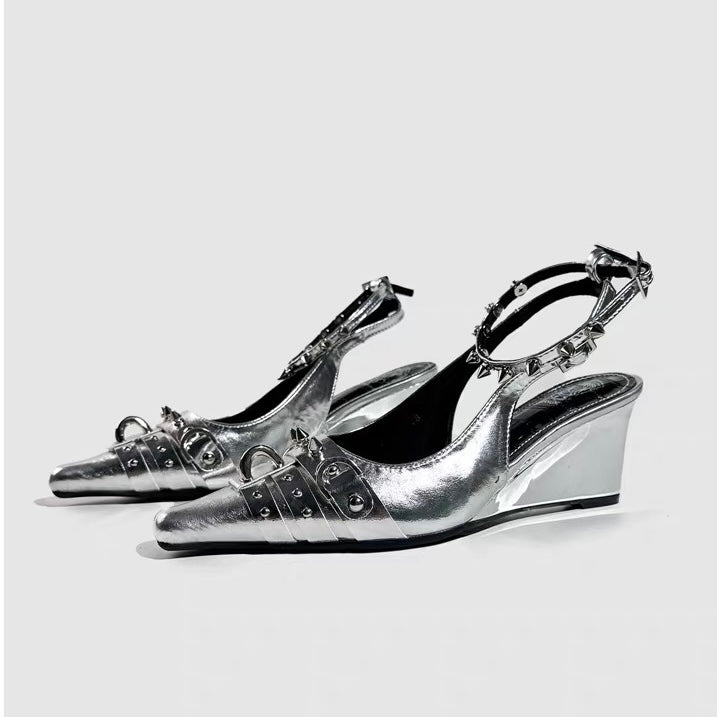 DARK STUDDED WEDGE SANDALS / V1175