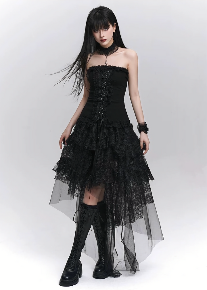 Asymmetrical dark lace skirt / LG1279