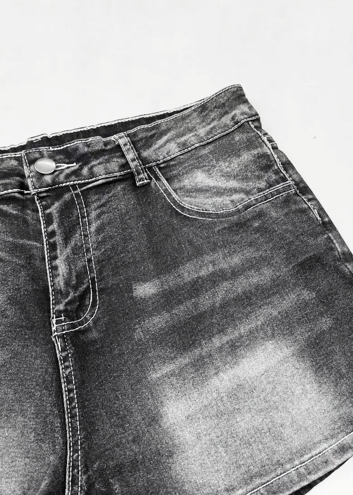 CROSS EMBROIDERY DENIM SHORT PANTS / LG1619_E4R