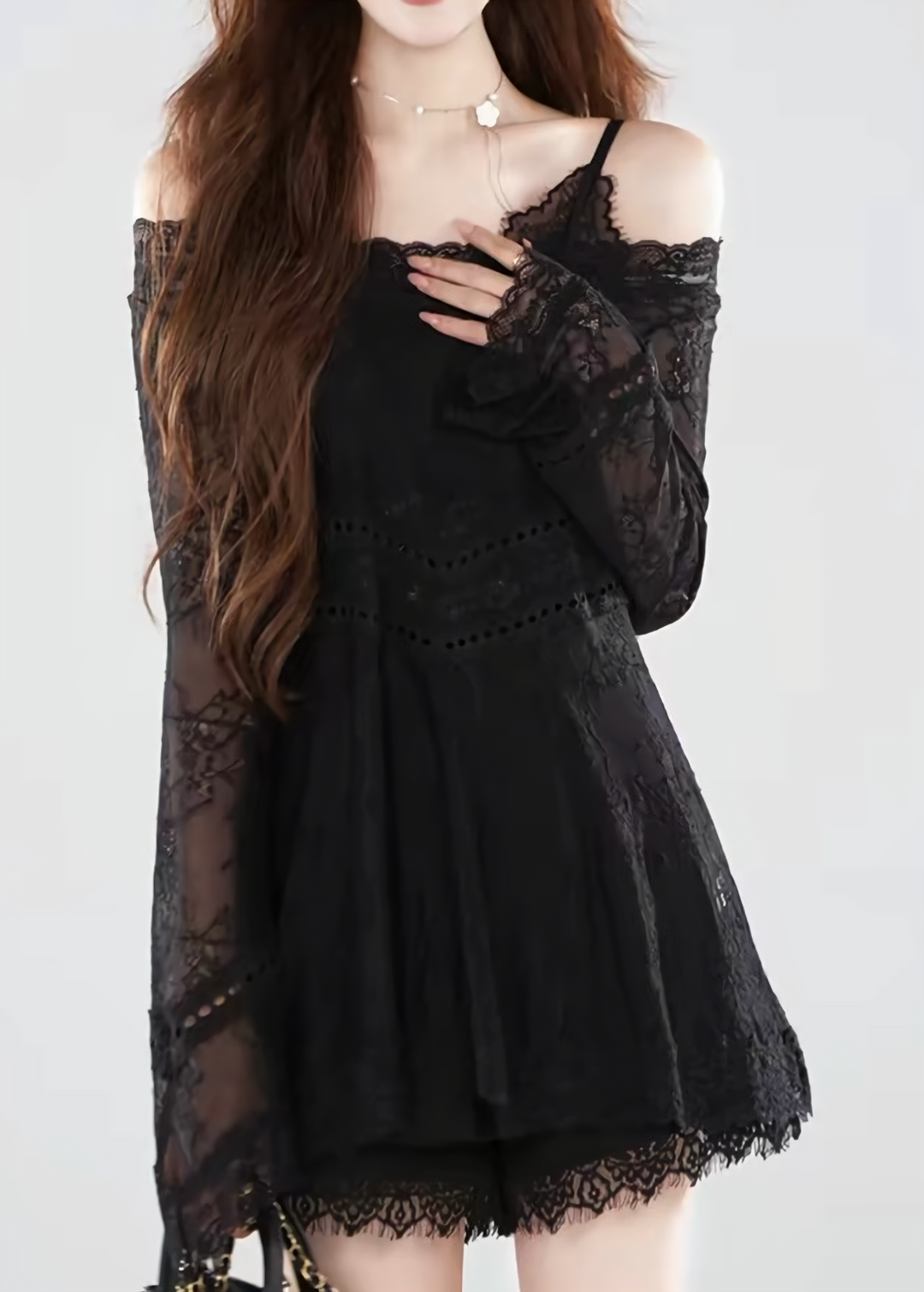 GOTHIC LACE OFF-SHOULDER TOP / LG1643