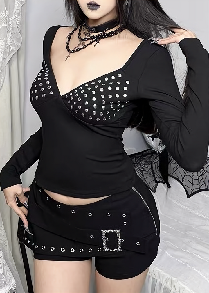 STUDDED V-NECK TOP &amp; BUCKLE SKORT / LG1714