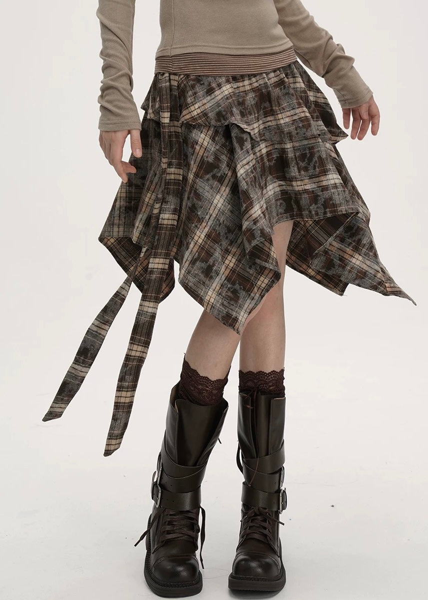 Asymmetry Check Flare Skirt / LG1381