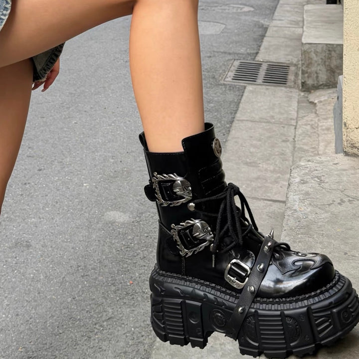 DARK BUCKLE PLATFORM BOOTS / V1173