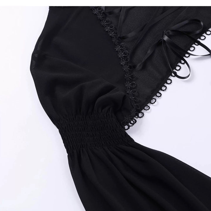 Gothic Lace Camisole & Frill Skirt Set + Flare Sleeve Cardigan / LG1404