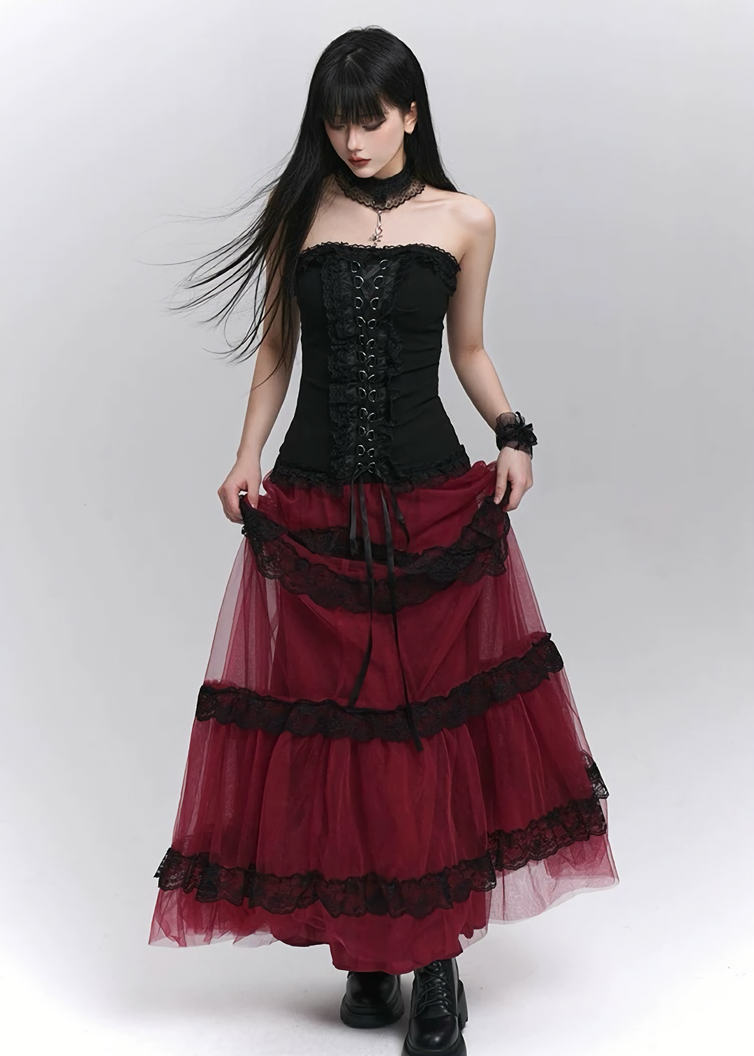 Gothic Lace Tiered Tulle Skirt / lg1354