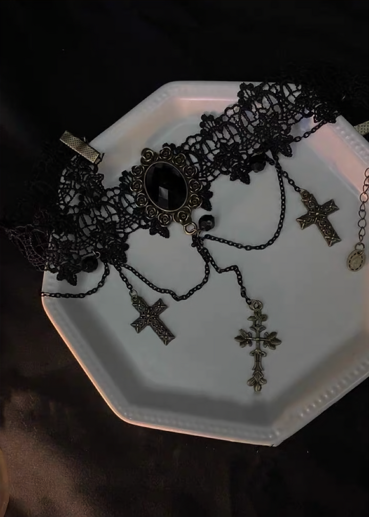 GOTHIC CROSS LACE CHOKER / V1181