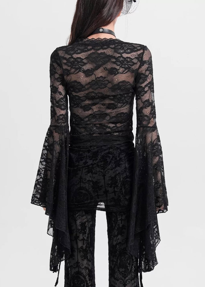 GOTHIC LACE FLARE SLEEVE TOP / LG1570
