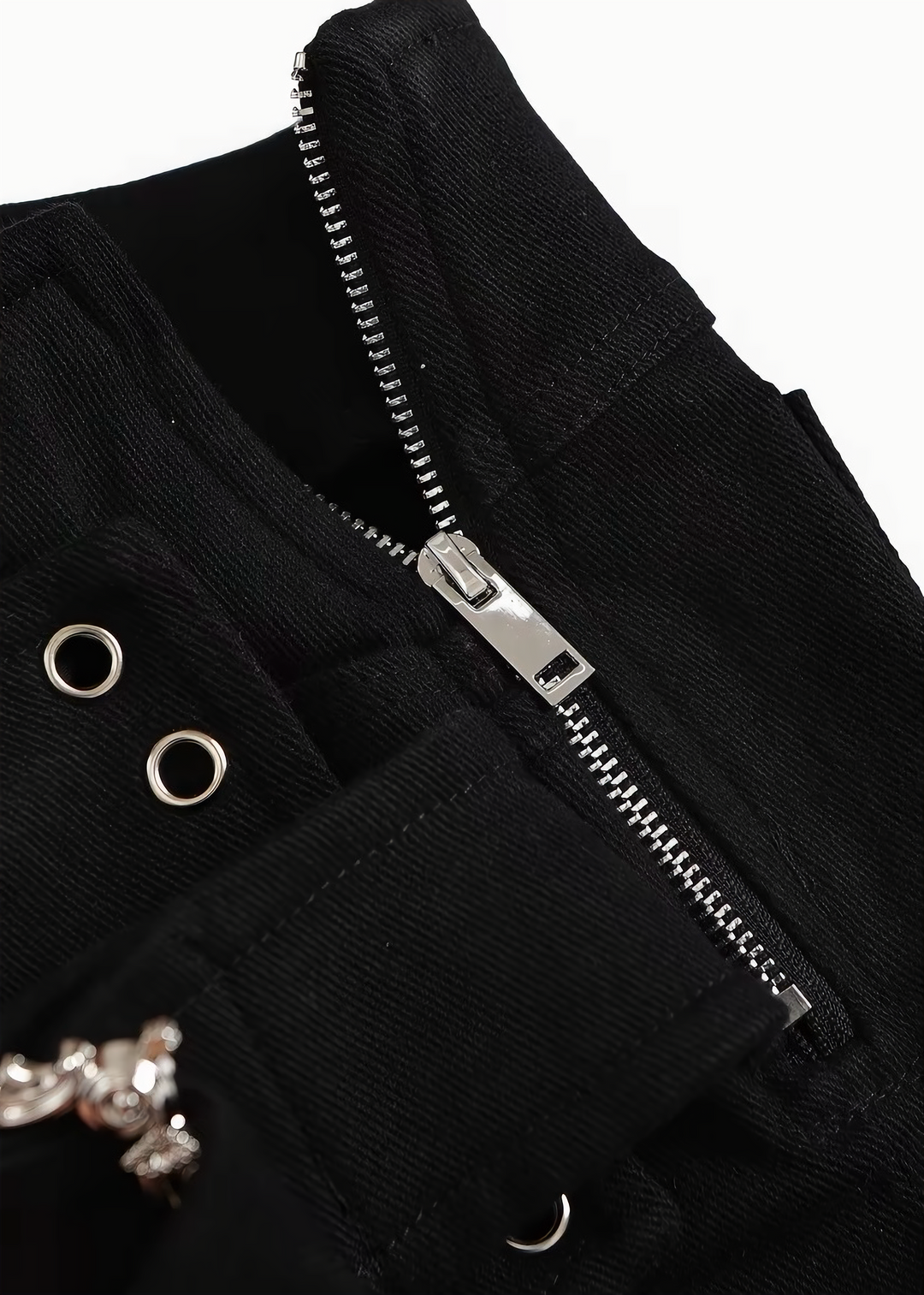STUDDED V-NECK TOP &amp; BUCKLE SKORT / LG1714