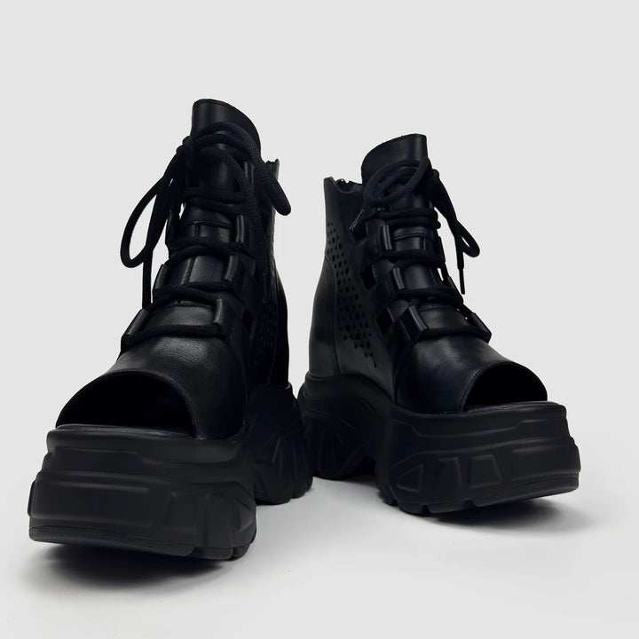 LACE-UP PLATFORM SANDALS / V1170