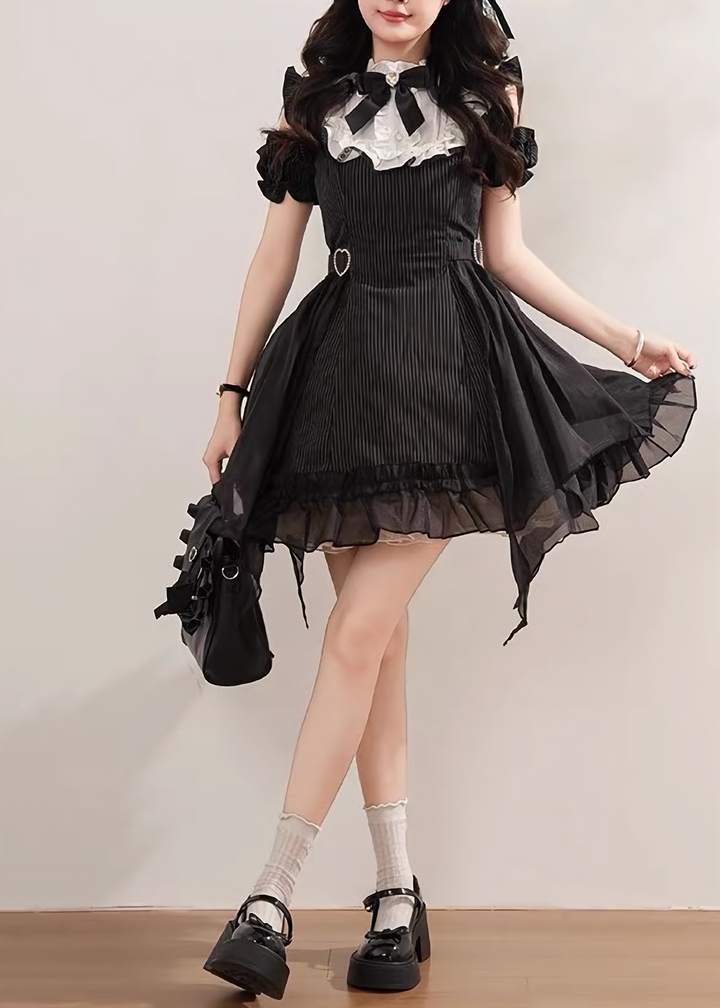GOTHIC HEART BUCKLE STRIPE DRESS / LG1625