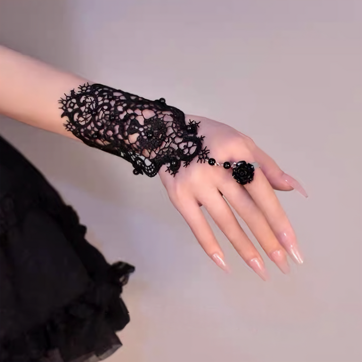 GOTHIC LACE HAND HARNESS / V1177