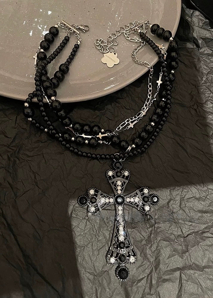 Nocturnal Cross Choker Necklace/A1120