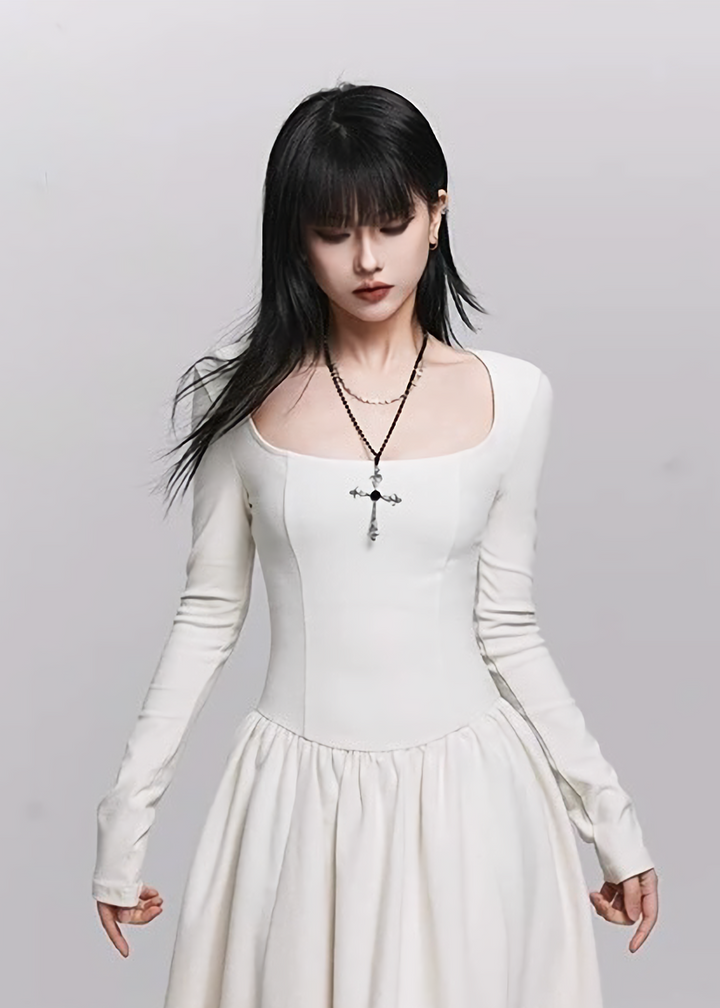 BLACK GOTHIC CROSS NECKLACE / A1141