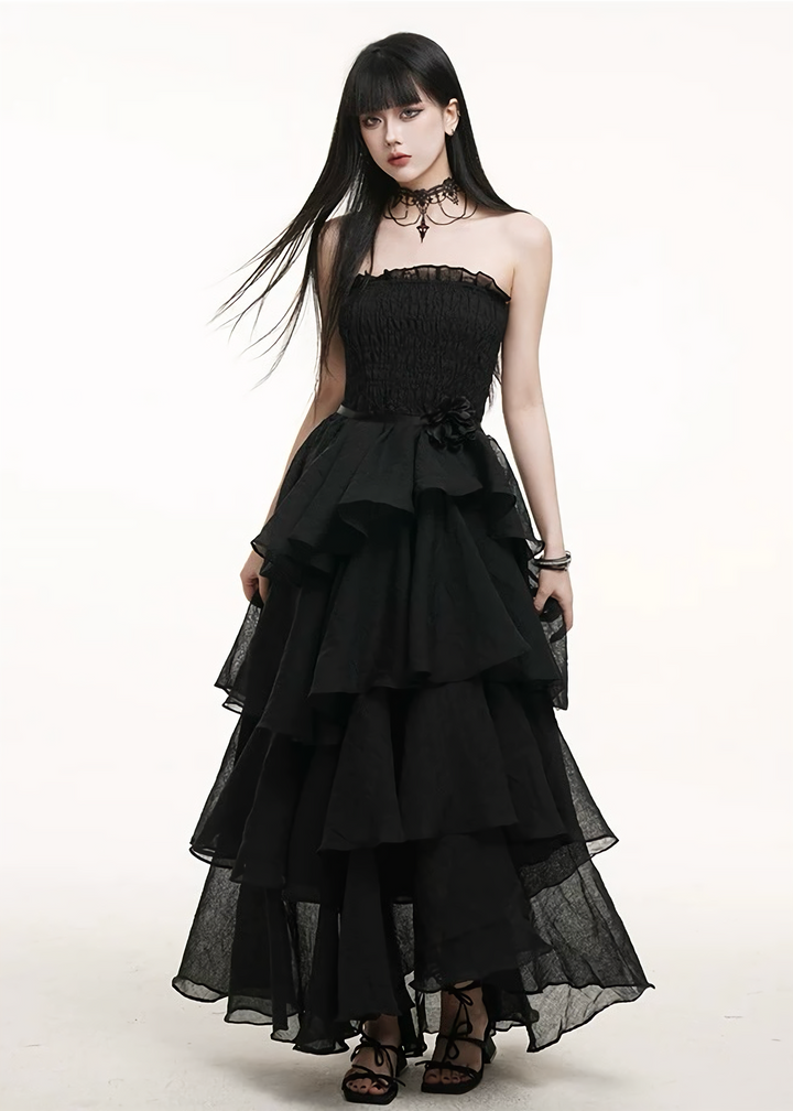 Shirred tiered dress / lg1255_e4r