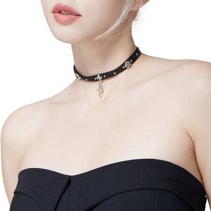 CROSS CHARM LEATHER CHOKER / A1157