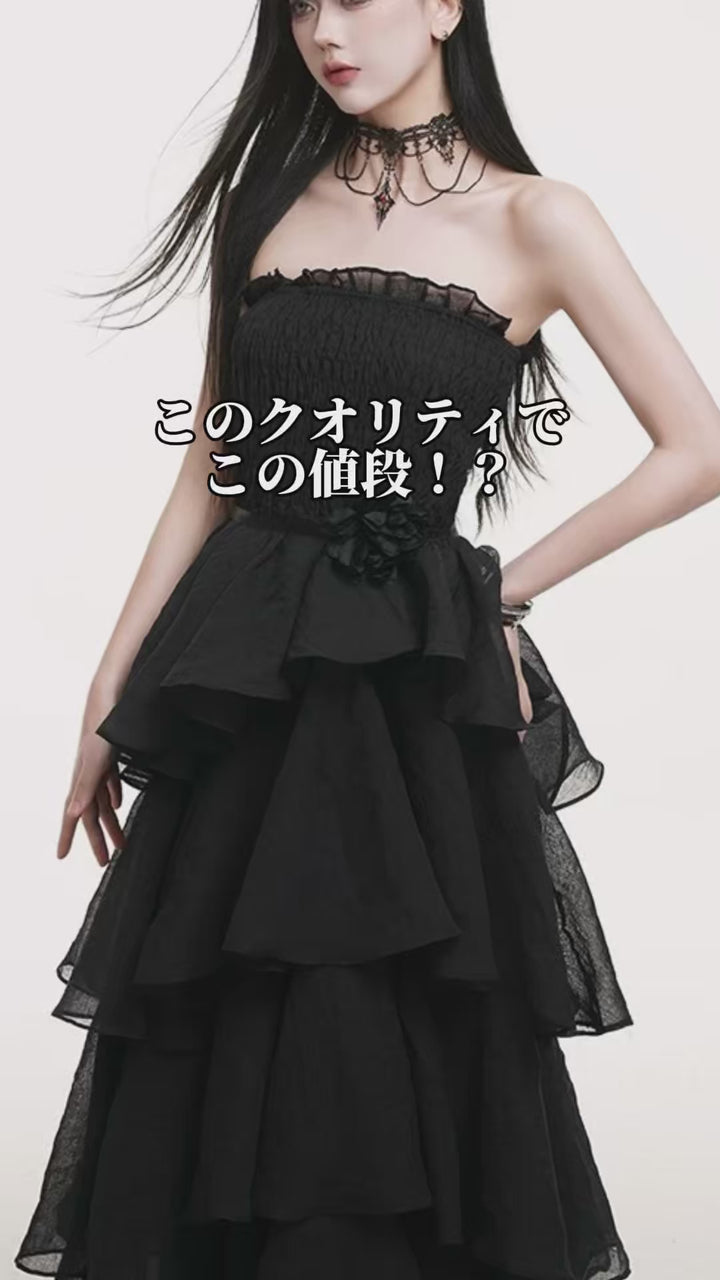 Shirred tiered dress / lg1255_e4r
